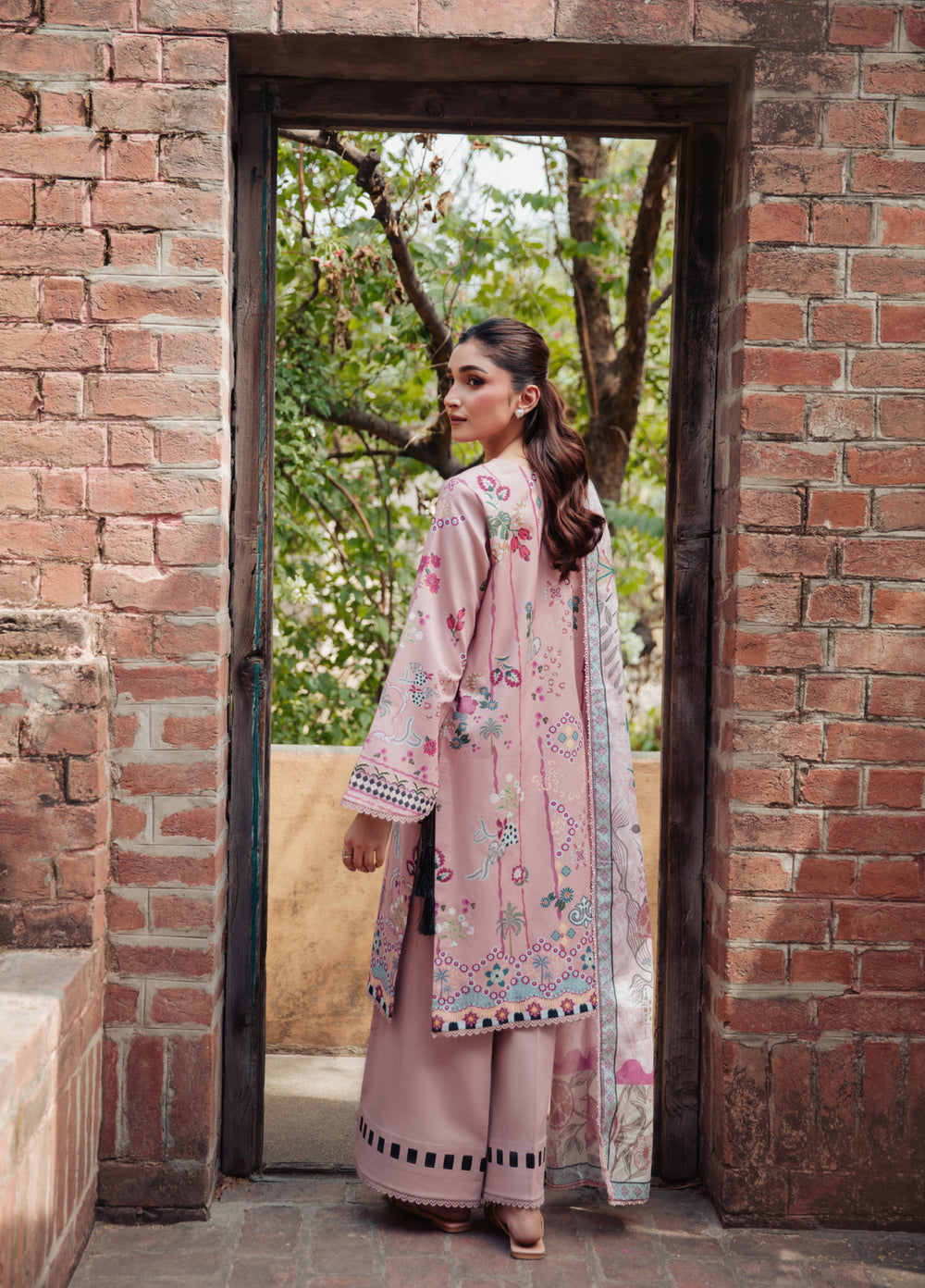 Zync by Florent Unstitched Printed Lawn 3 Piece Suit FL26ULE FZ-8 - Eid Collection