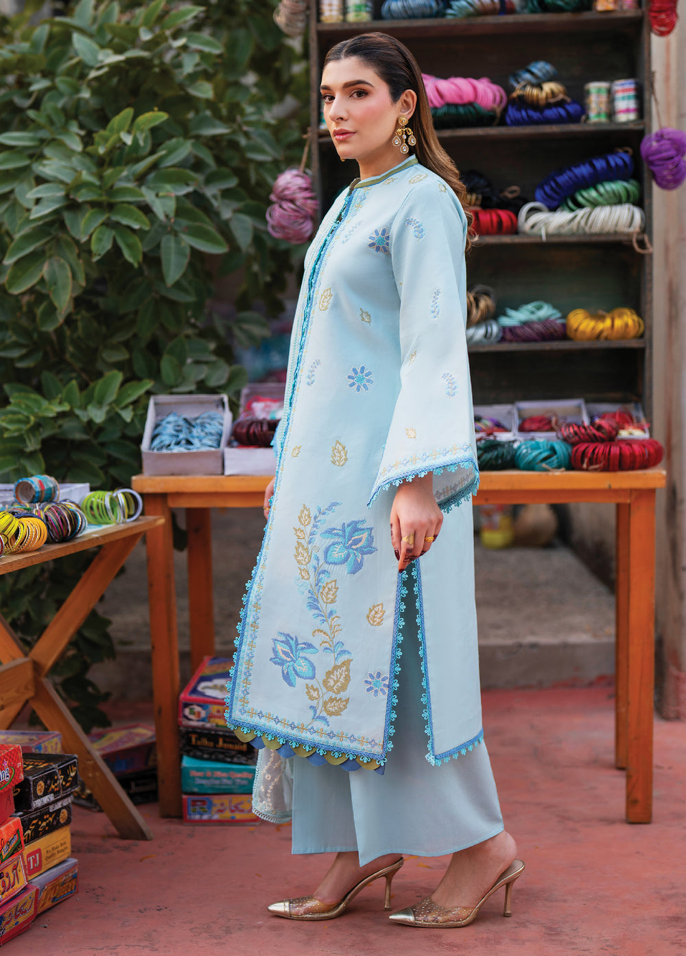 Satrangi by Mahnur Unstitched Embroidered Lawn 3 Piece Suit MN26ULS S-02 - Summer Collection