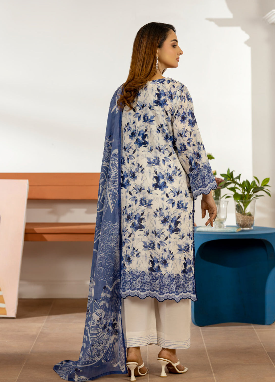 Salina by Regalia Textiles Unstitched Digital Printed Lawn 3 Piece Suit RG26SUVIII D-8 - Summer Collection