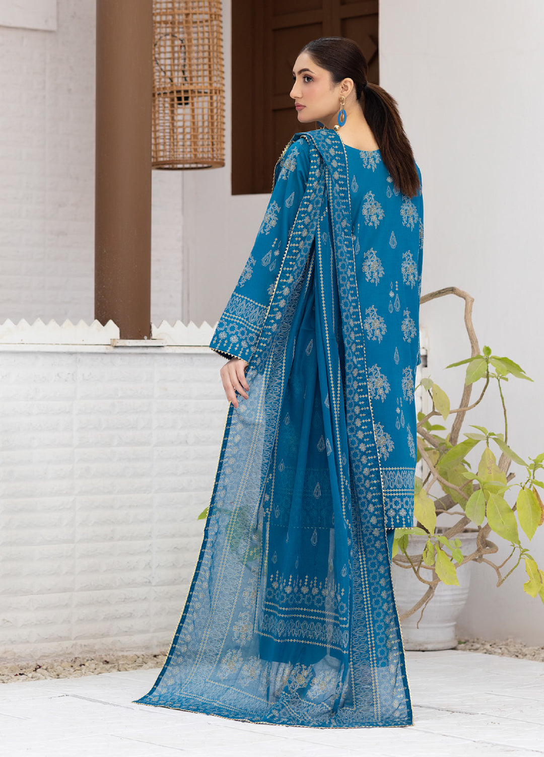 Regalia Textiles Premium Printed Gold Paste Unstitched Lawn 3 Piece Suit RG26UPG D-3 - Summer Collection