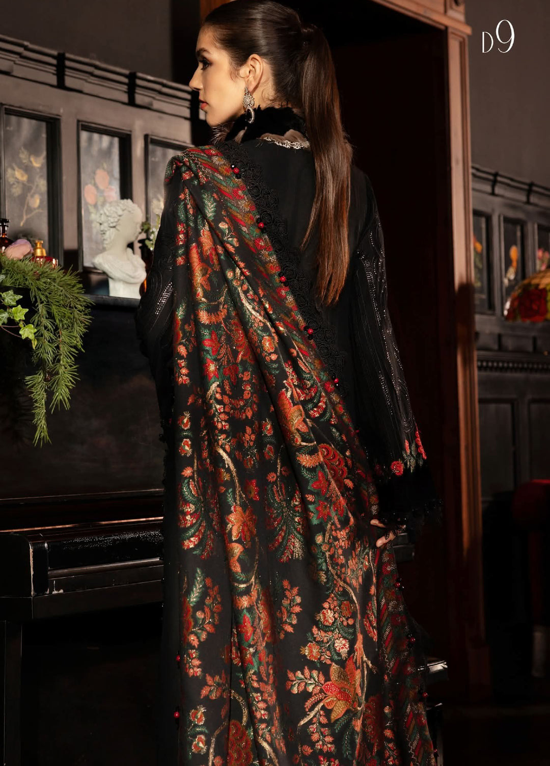 Luxe by Maria B Unstitched Embroidered Linen 3 Piece MB25LW D9 - Winter Collection