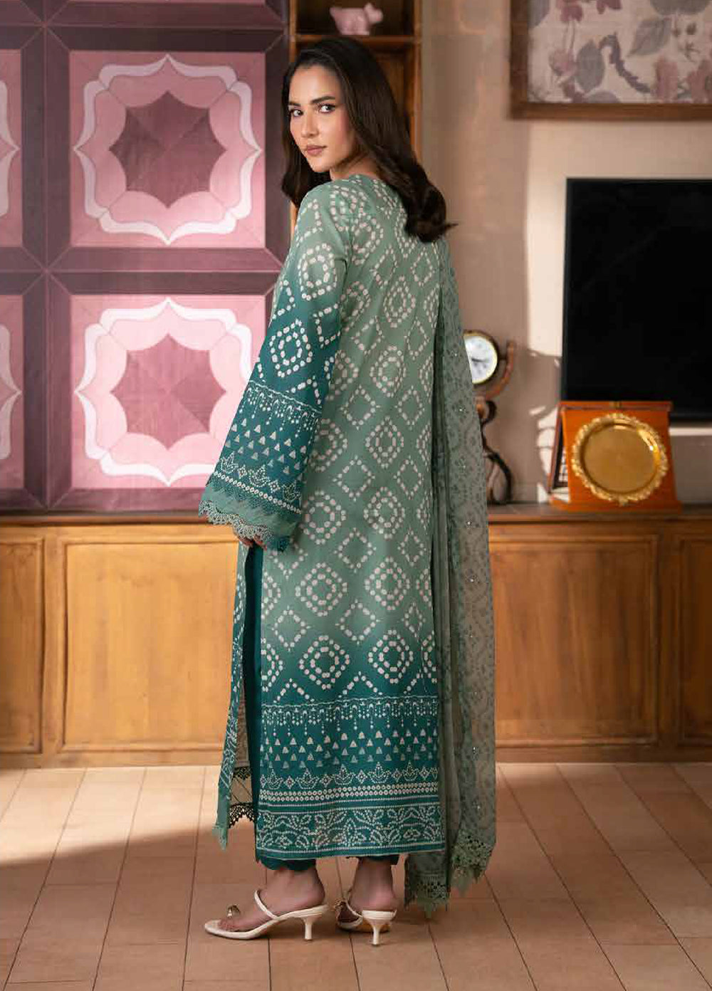 Daria Chunri by Nureh Unstitched Embroidered Lawn 3 Piece Suit NU26UDC DA-107 - Casual Collection