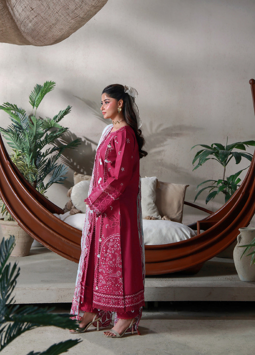 Saagar by Aabyaan Unstitched Embroidered Luxury Lawn 3 Piece Suit ABY26USL AL-4 Noor - Festive Collection