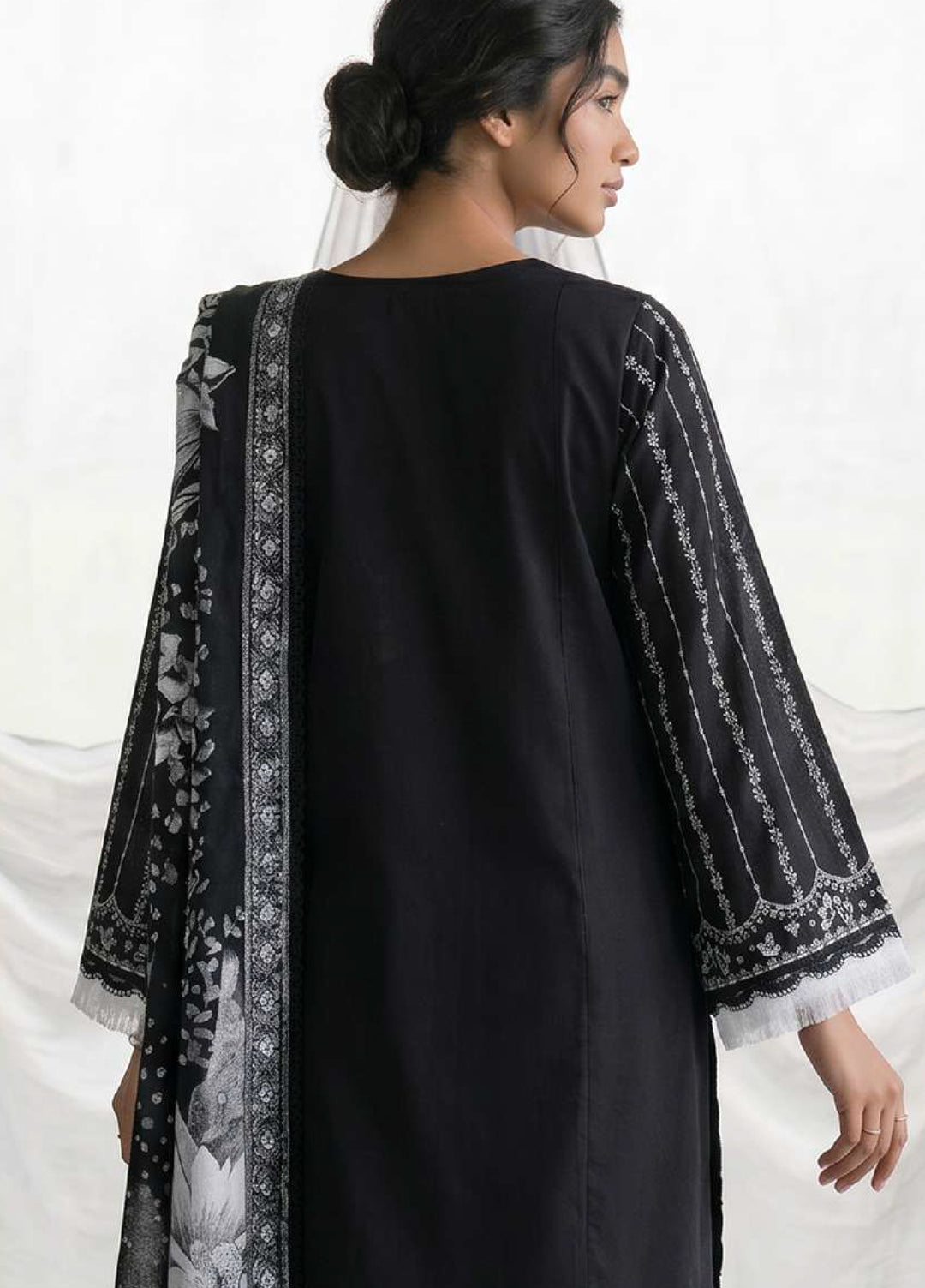 Zellbury Unstitched Embroidered Lawn 3 Piece Suit ZB26UVIII WUS26E31168 - Casual Collection