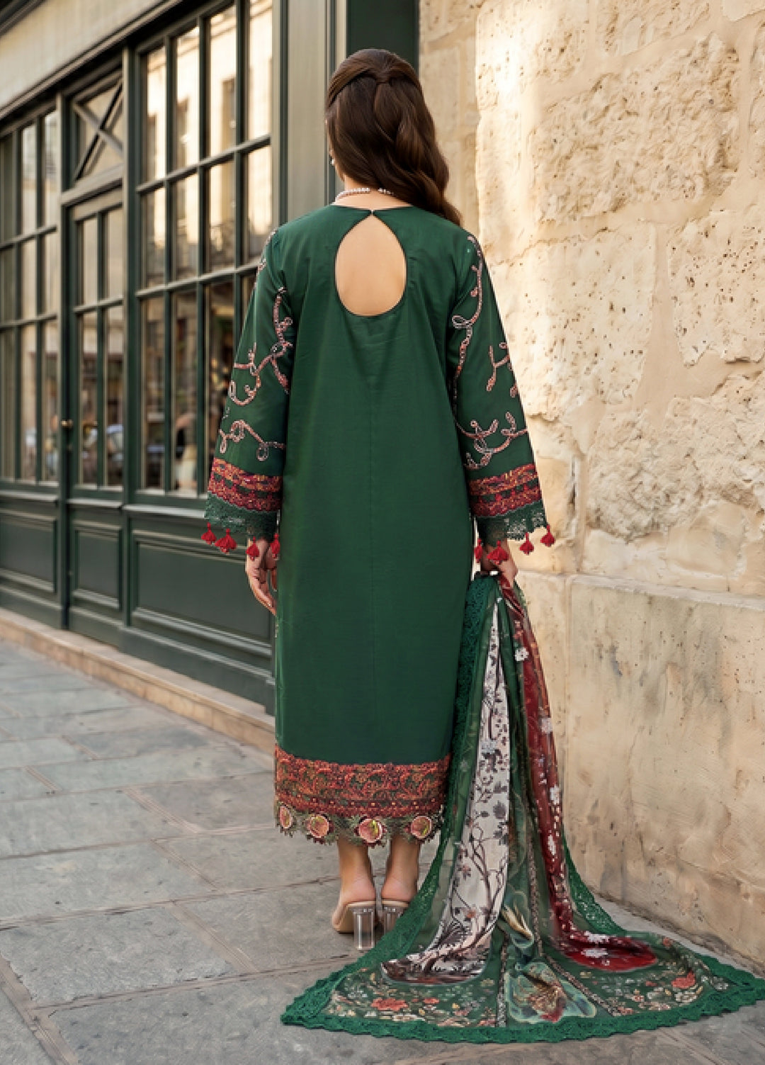 Asifa and Nabeel Unstitched Embroidered Lawn 3 Piece Suit AN26ULE Green Majestic VSL 26-01 - Eid Collection