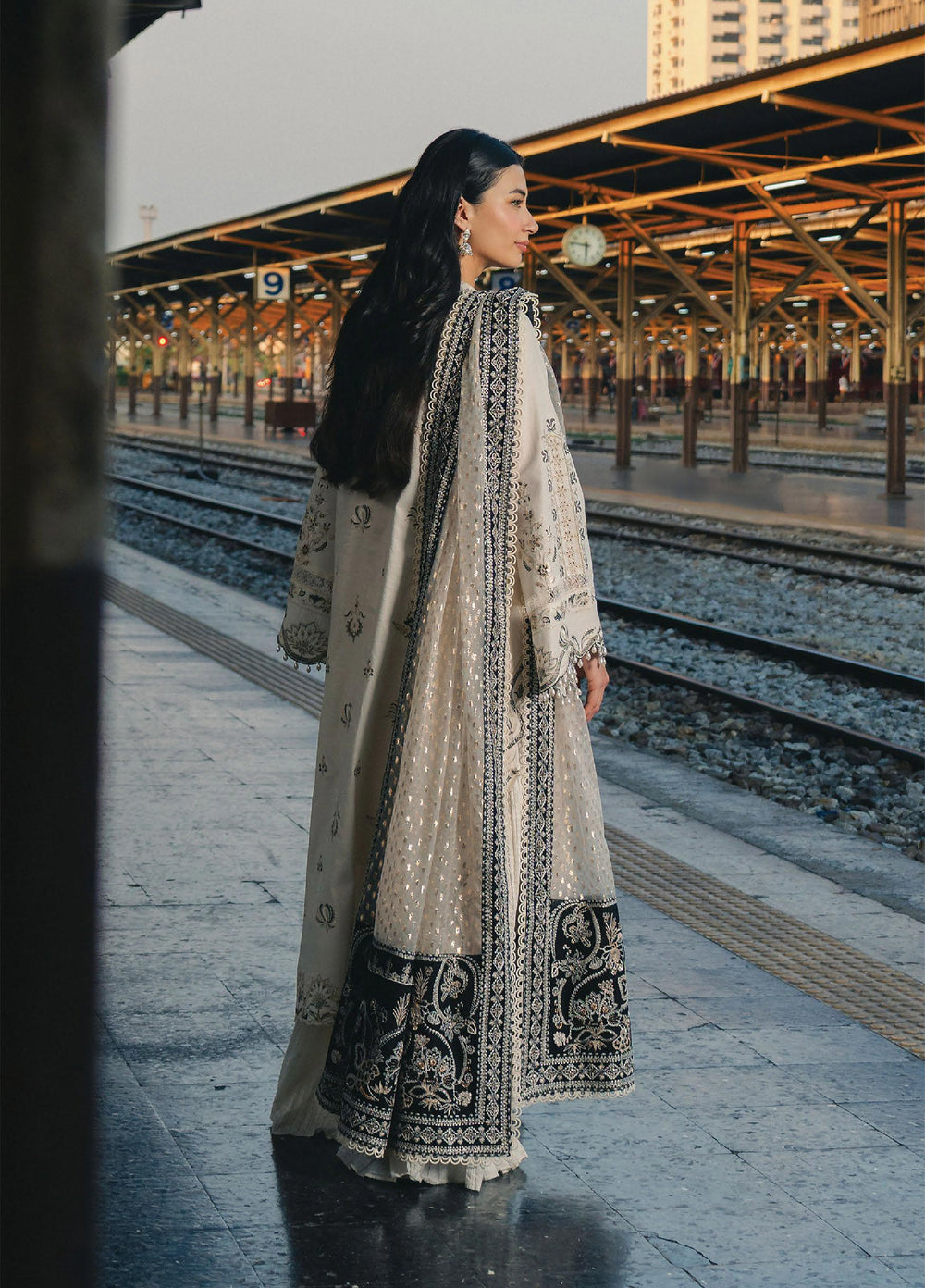 Mulaqat by Afrozeh Unstitched Embroidered Lawn 3 Piece Suit AF26UML KHAWAAB FWU-0058 - Festive Collection