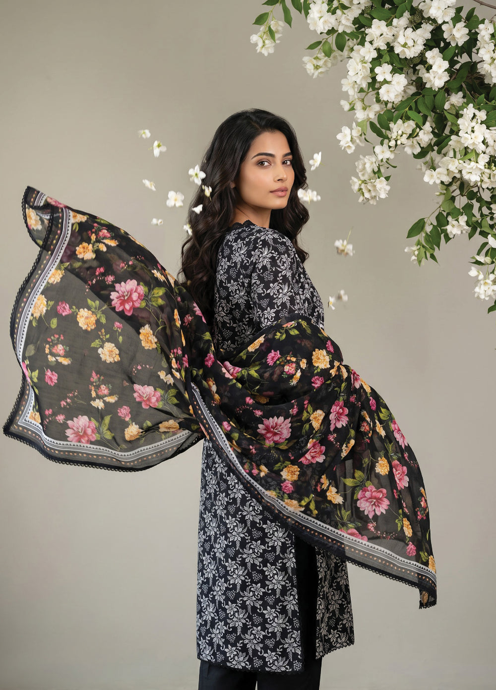 Salina by Regalia Textiles Unstitched Printed Lawn 3 Piece Suit RG26USI D-9 - Casual Collection