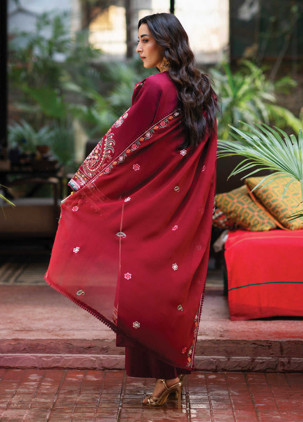 Satrangi by Mahnur Unstitched Embroidered Lawn 3 Piece Suit MN26ULS S-06 - Summer Collection