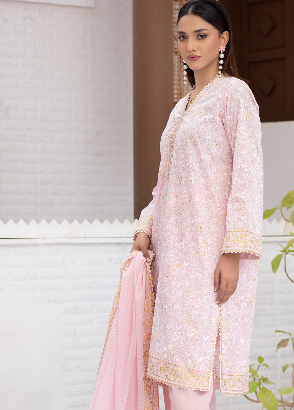 Regalia Textiles Premium Printed Gold Paste Unstitched Lawn 3 Piece Suit RG26UPG D-2 - Summer Collection