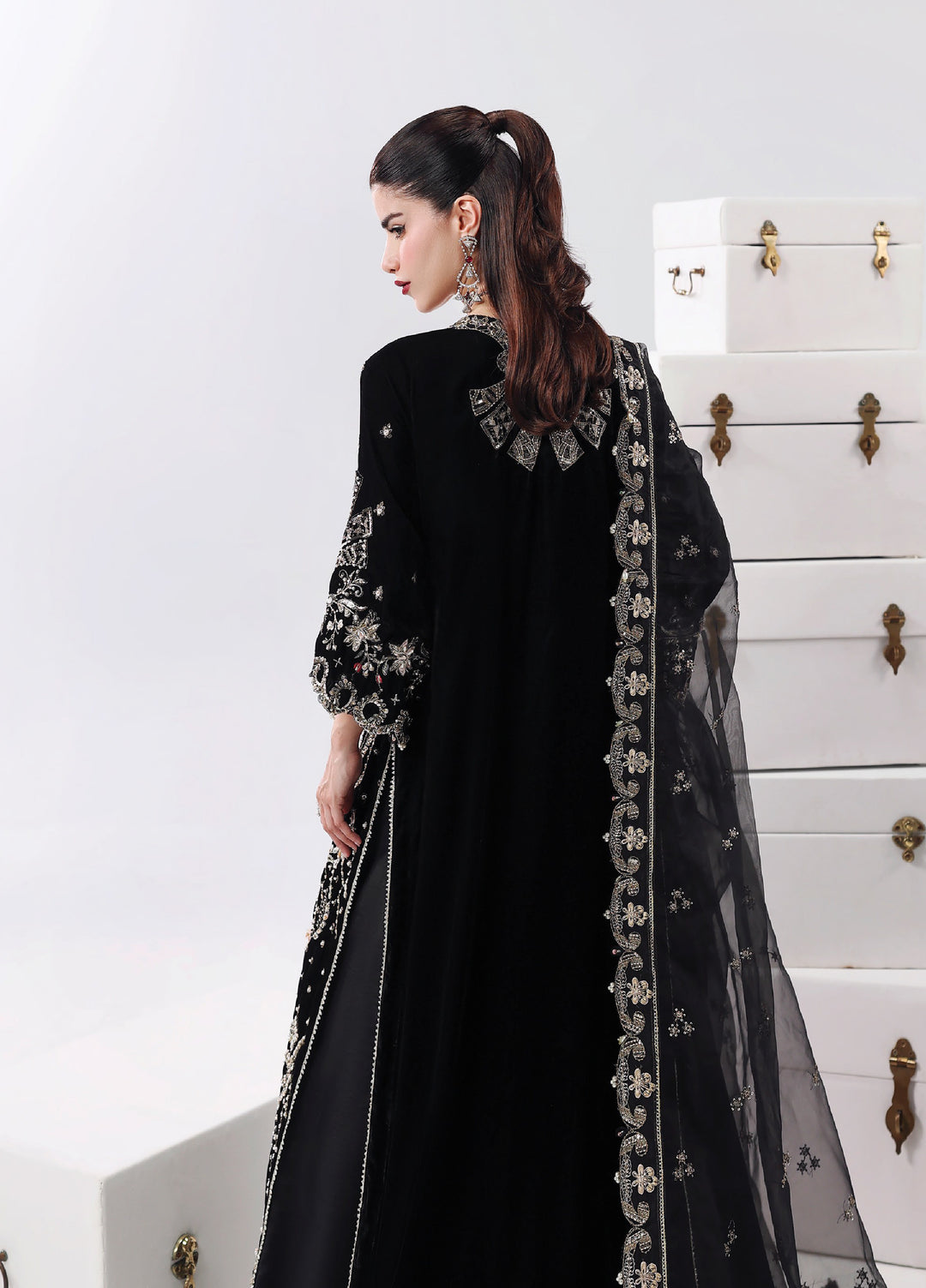 Lamore by Sardinia Unstitched Luxury Hand Work Velvet 3 peice SRD25LH D-5 Black Swan - Formals Collection