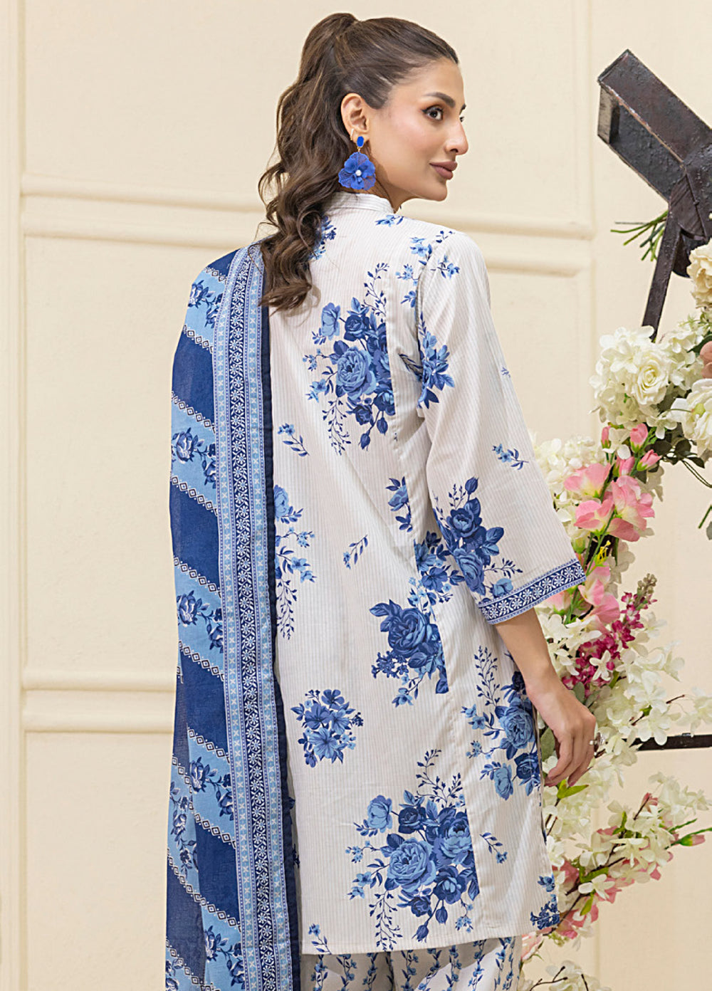 Salina by Regalia Textiles Unstitched Digital Printed Lawn 3 Piece Suit RG26SUVII D-7 - Summer Collection