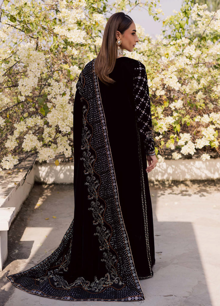 Nureh Maya Unstitched Velvet Embroidered 3 Piece Suits NU25MF NW-125 - Festive Collection
