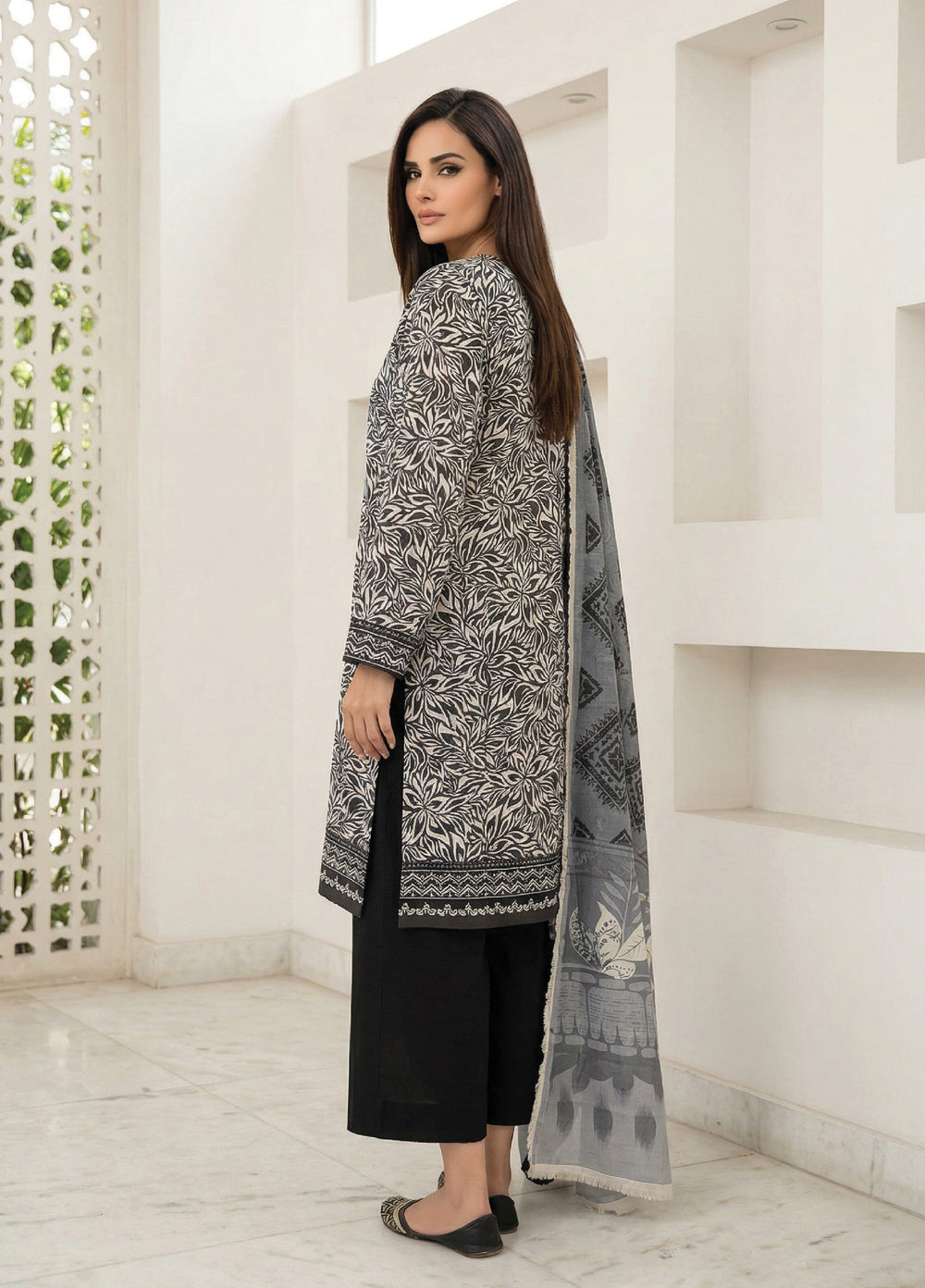 Black N White by Regalia Textiles Unstitched Printed Lawn 3 Piece Suit RG26ULBW D3 - Casual Collection