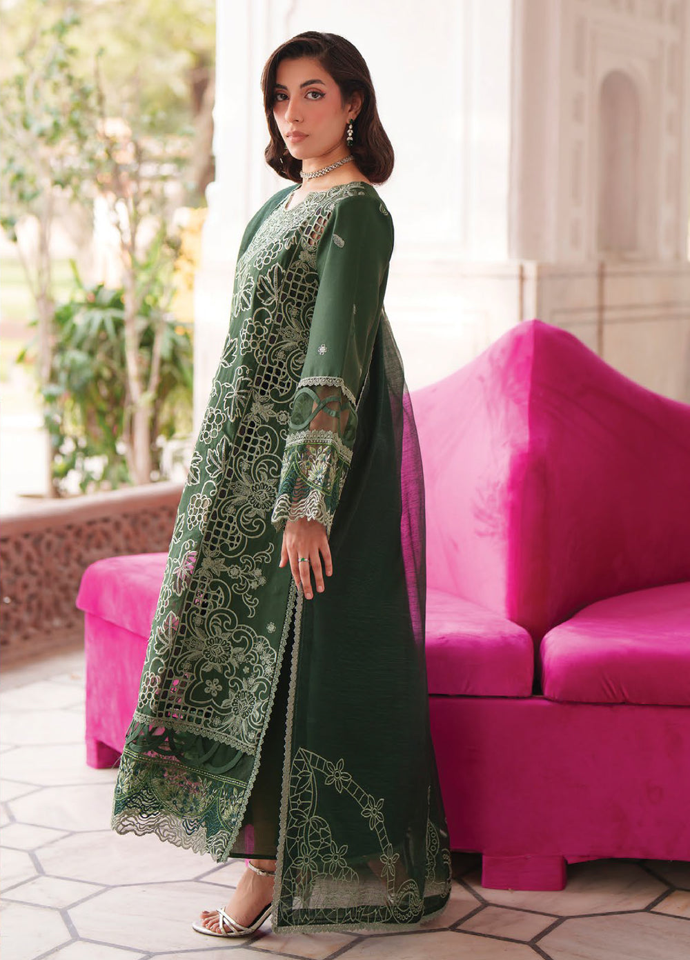 Nilofer by Mahnur Unstitched Embroidered Luxury Lawn 3 Piece Suit MN26ULN N-9 - Summer Collection