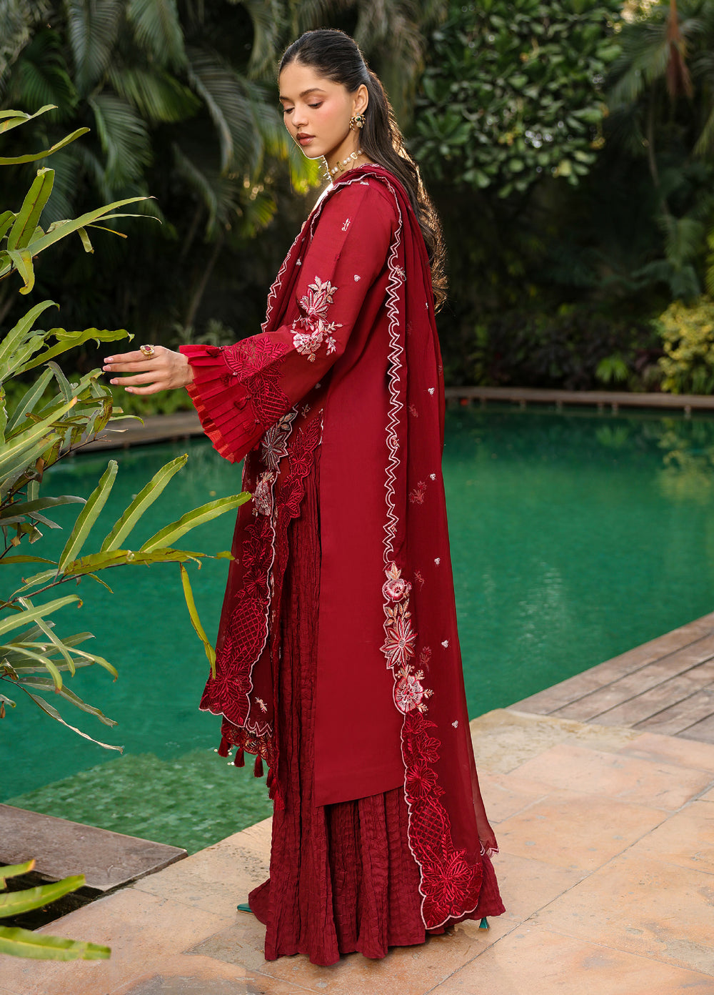 Shanaya by Mahnur Unstitched Embroidered Lawn 3 Piece Suit MN26USL SH-09 - Summer Collection