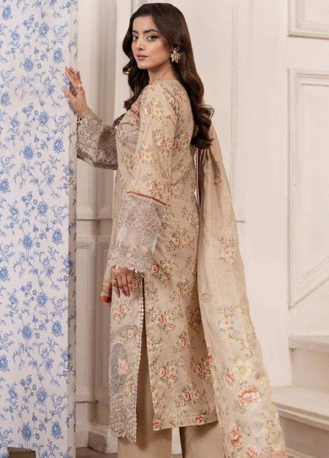 Applique Kari by Al Zohaib Unstitched Embroidered Lawn 3 Piece Suit AZ26AVII D-03 - Summer Collection