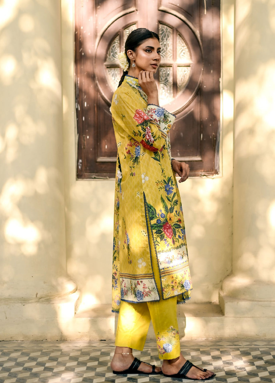 Rangon ka Angan by Gul Ahmed Unstitched Embroidered Lawn 3 Piece Suit GA26URAL CL-62276 - Summer Collection