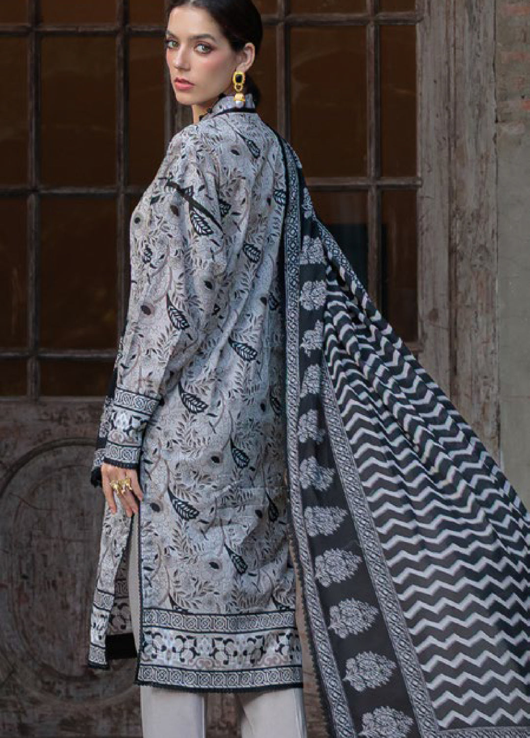 Noir and Blanc by Gul Ahmed Unstitched Printed Lawn 3 Piece Suit GA26UNBL B-62005 - Summer Collection