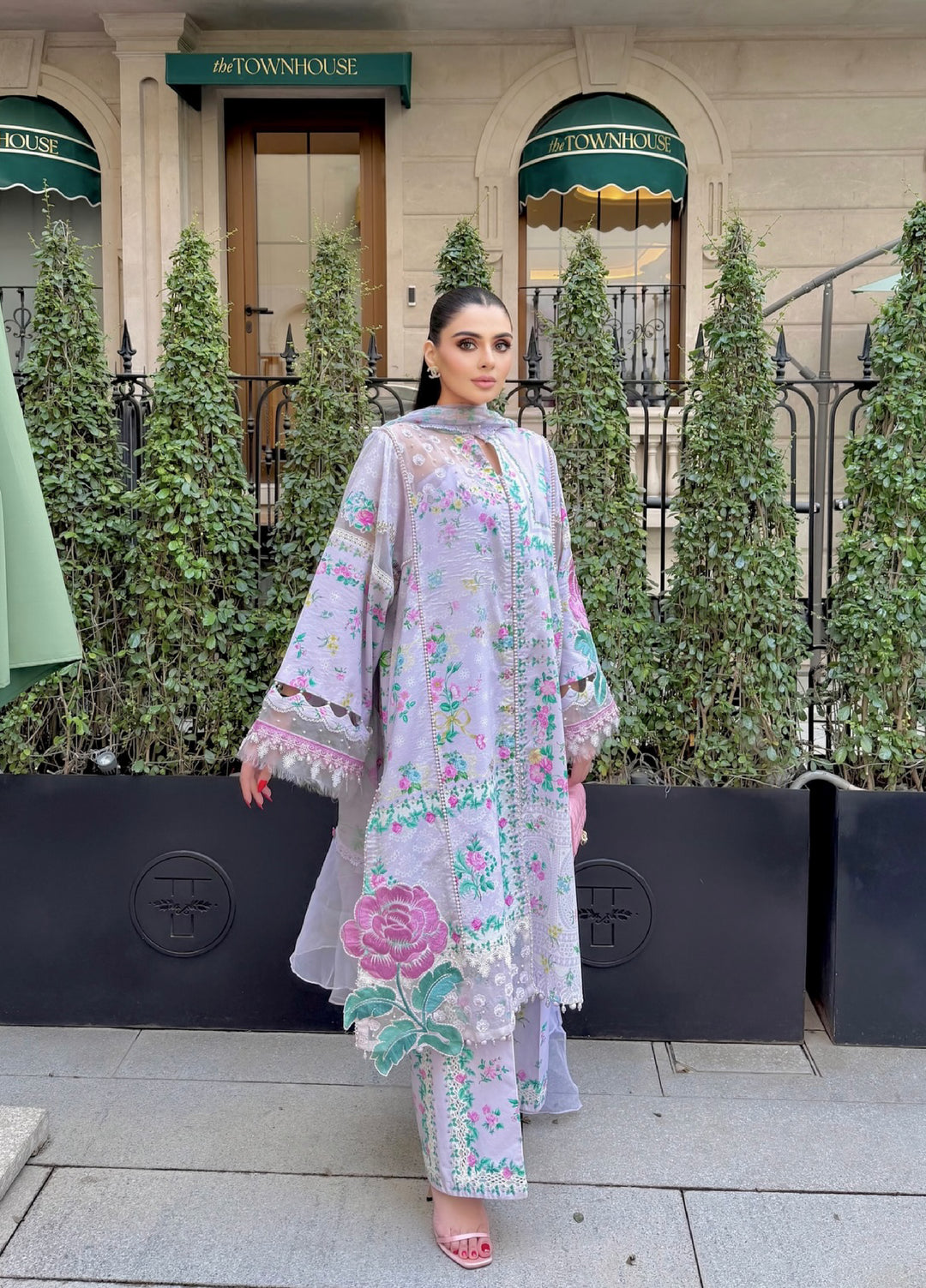 M Prints by Maria B Unstitched Printed Lawn 3 Piece Suit MB26UMP D-04 A - Summer Collection