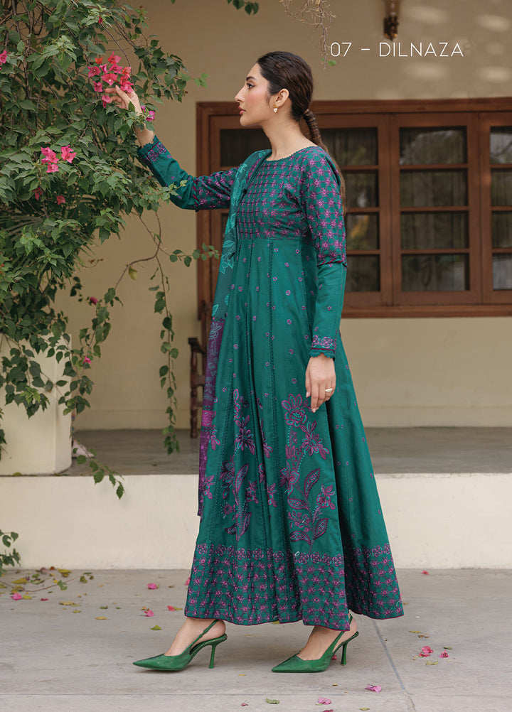 Xenia Unstitched Slub Khaddar Unstitched Embroidered Suits 3 Piece XE25SK D-07 Dilnaza - Winter Collection