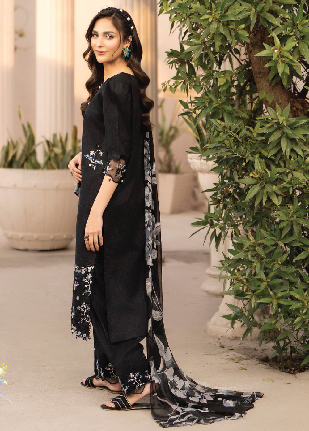 Summer Breeze by Humdum Unstitched Embroidered Lawn 3 Piece Suit HB26USB D-01 - Summer Collection