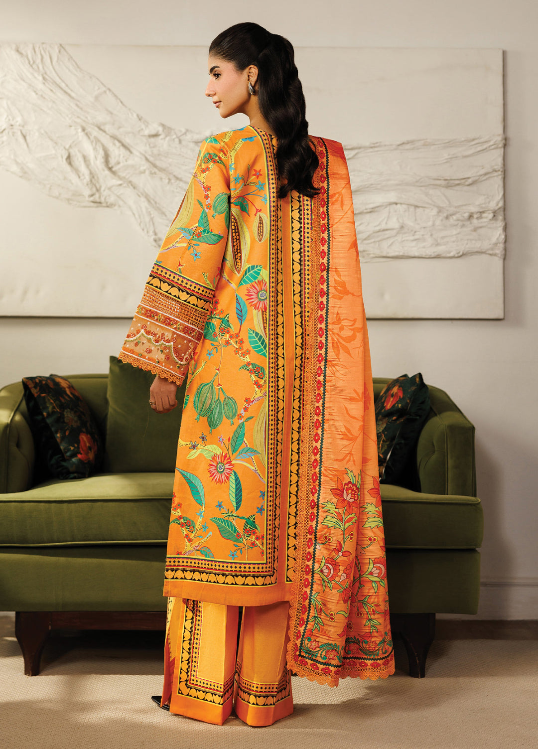 Leila by Mahnur Unstitched Embroidered Lawn 3 Piece Suit MN26ULL L-13 - Summer Collection