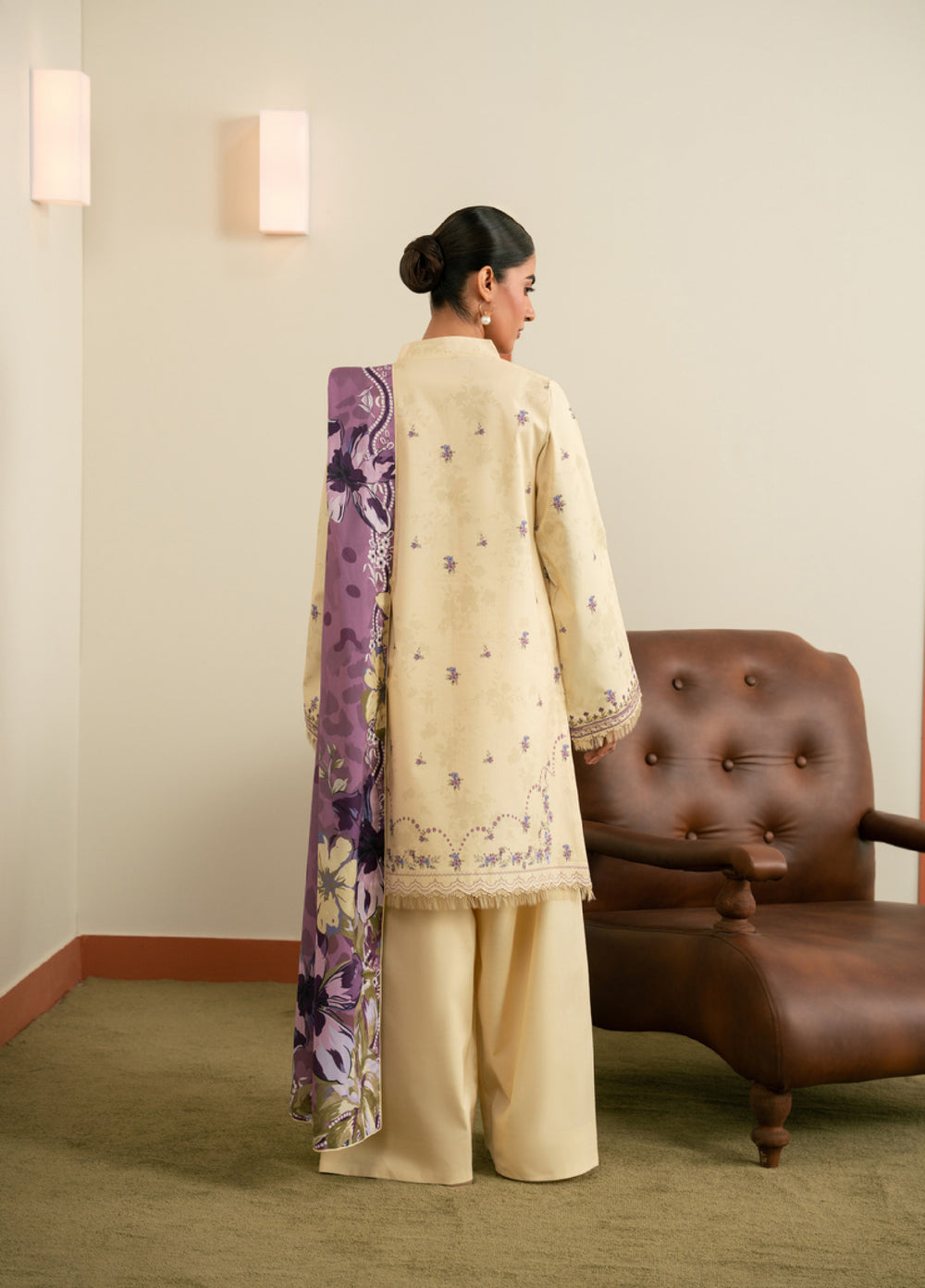 Seran Essentials Unstitched Printed Lawn 3 Piece Suit SN26UEL Avielle D-02 - Lawn Collection