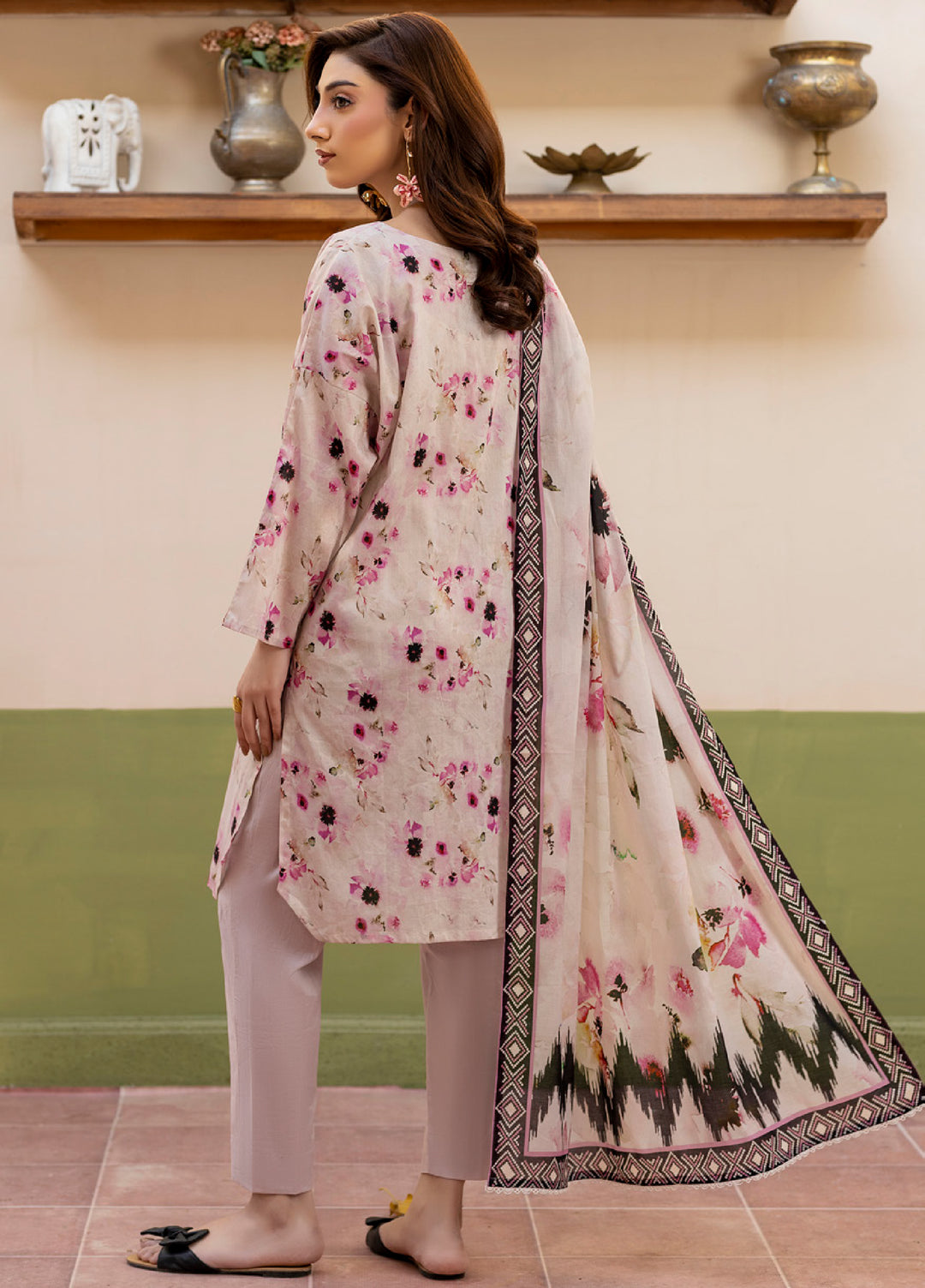 Salina by Regalia Textile Unstitched Printed Lawn 3 Piece Suit RG26PUS D-4 - Summer Collection