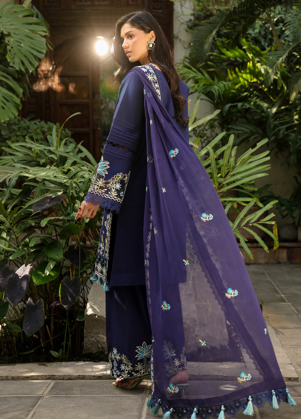 Shanaya by Mahnur Unstitched Embroidered Lawn 3 Piece Suit MN26USL SH-05 - Summer Collection