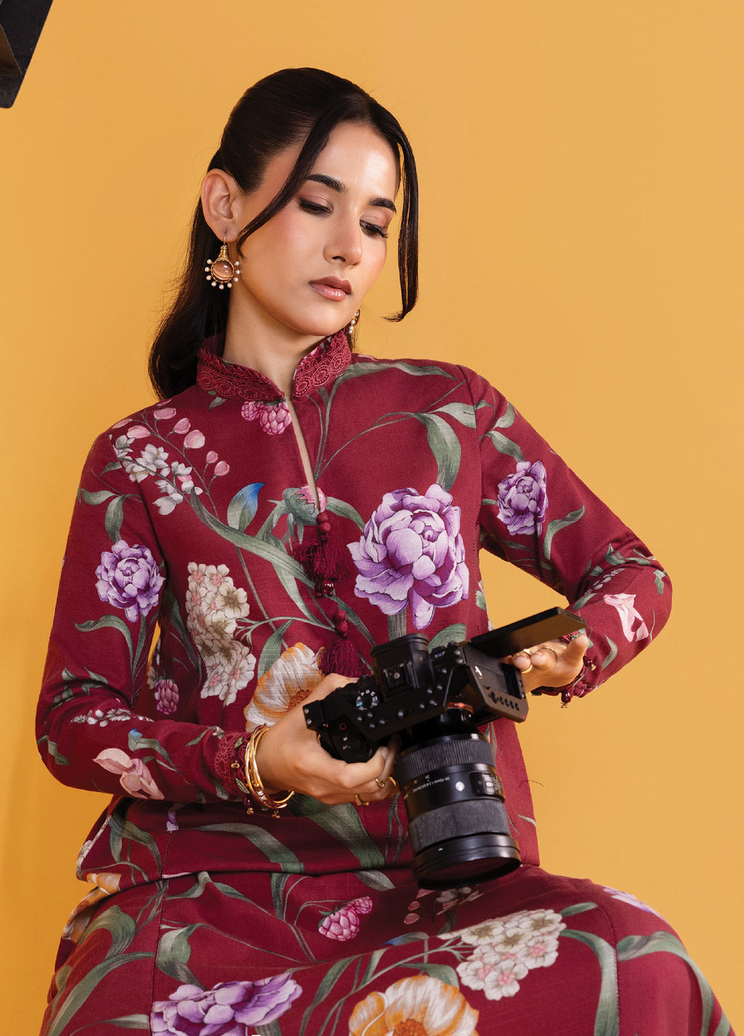 M Basics By Maria B Unstitched Digital Printed Linen 3 Piece MB25UW 1103-A - Winter Collection