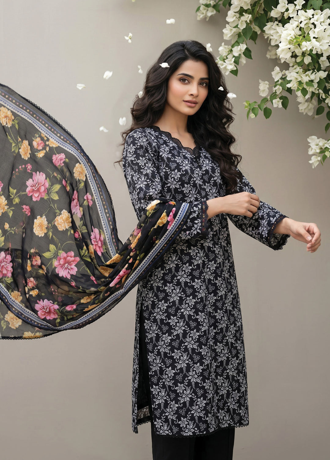 Salina by Regalia Textiles Unstitched Printed Lawn 3 Piece Suit RG26USI D-9 - Casual Collection