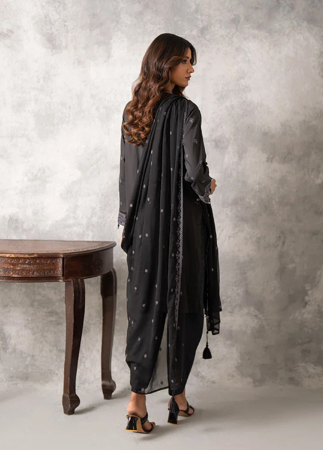 Salitex Embroidered Lawn Suits Unstitched 3 Piece SUNW6MI021UT - Summer Collection