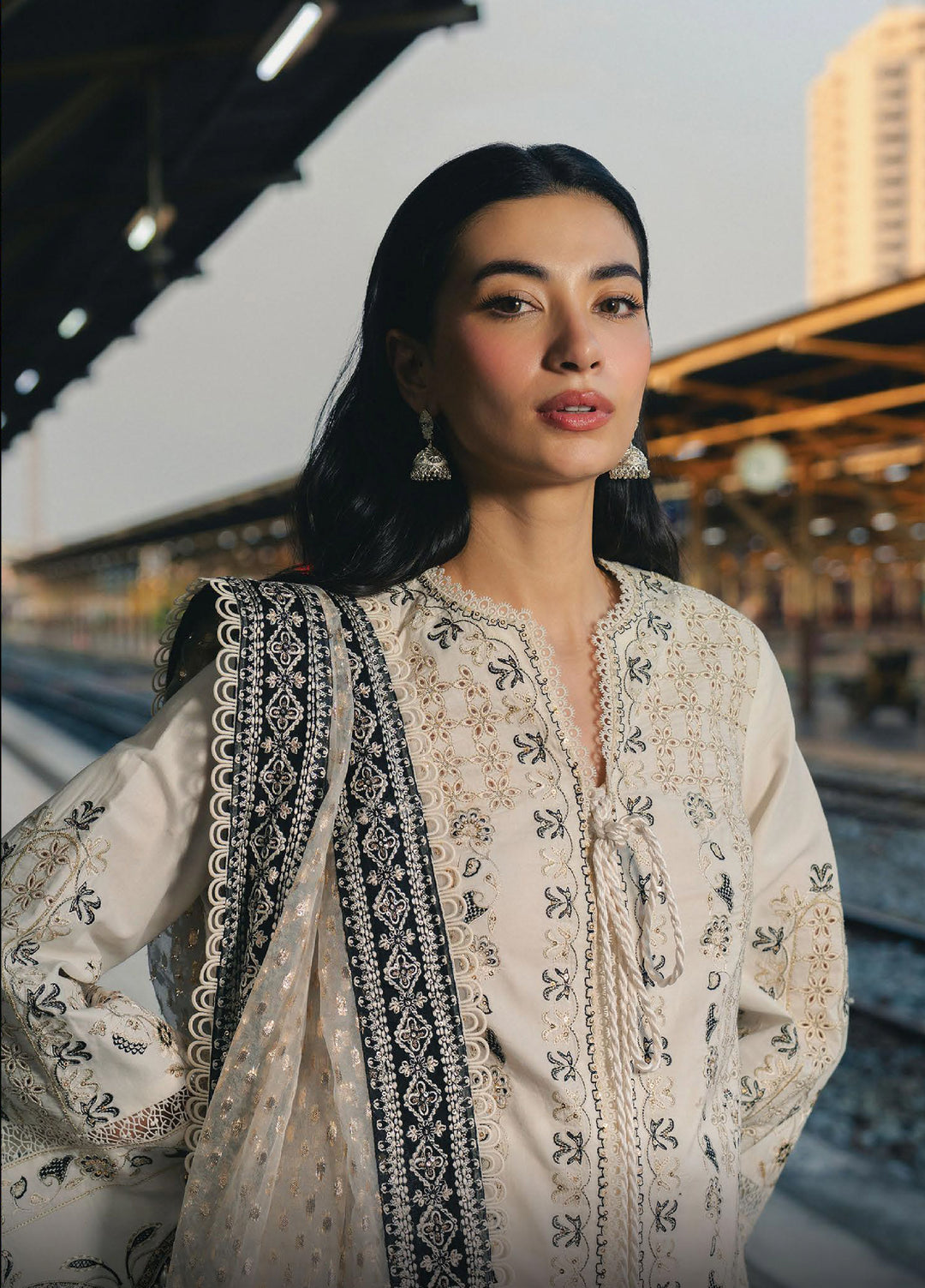 Mulaqat by Afrozeh Unstitched Embroidered Lawn 3 Piece Suit AF26UML KHAWAAB FWU-0058 - Festive Collection