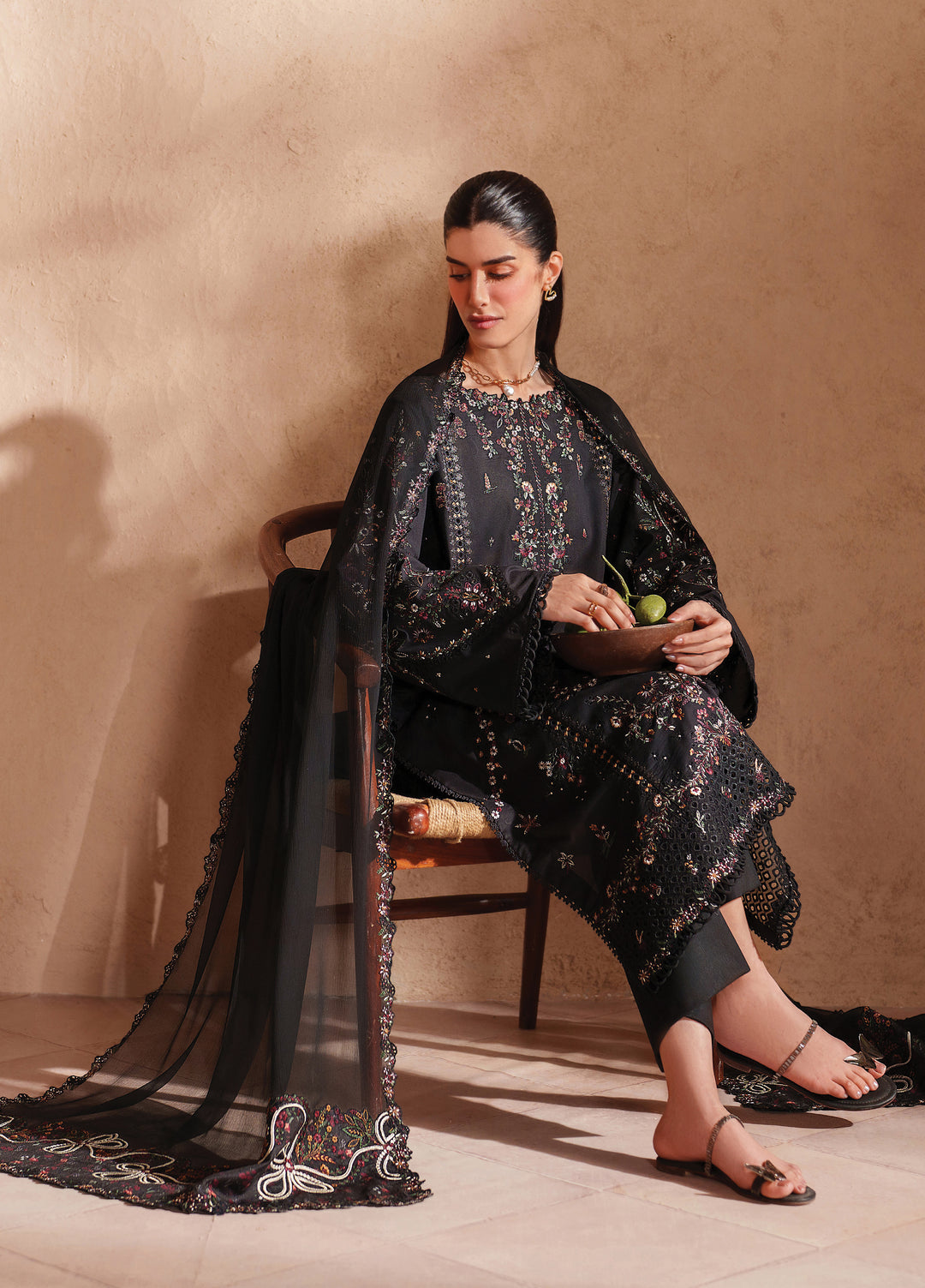 Iznik Unstitched Embroidered Lawn 3 Piece Suit IZ26ULE EL-07 - Eid Collection