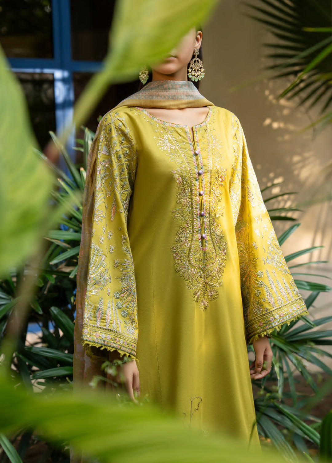 Rua by Casuallite Women Pret Premium Linen 3 Piece RUA-D05 - Winter Collection