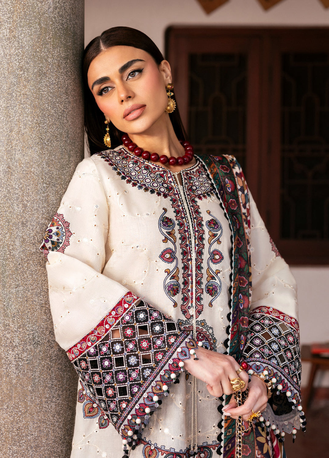 Shahkaar by Jazmin Unstitched Embroidered Lawn 3 Piece Suit JZ26USE SL26-D02 - Eid Collection