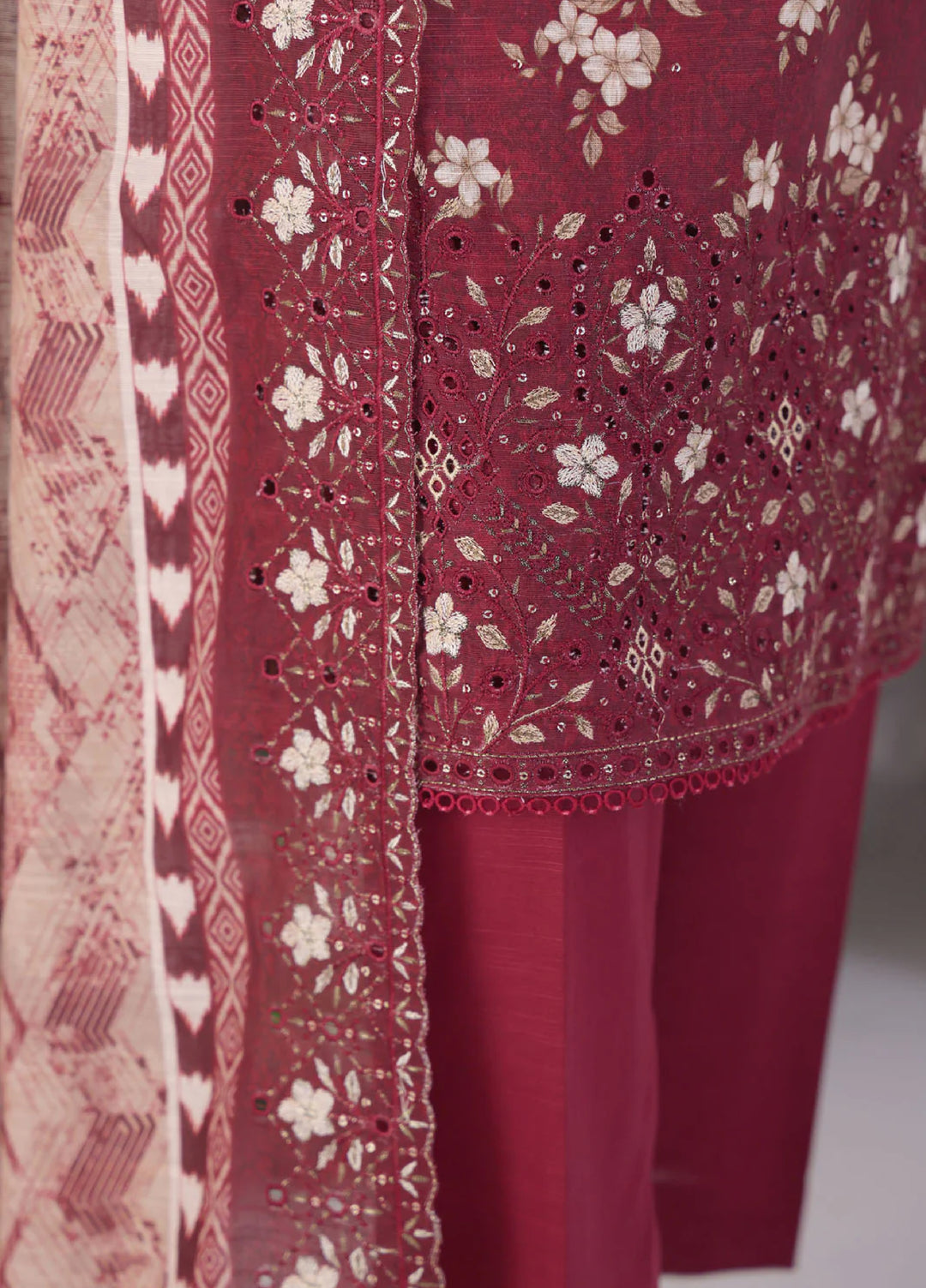 Hz Textiles Embroidered Jacquard Suits Unstitched 3 Piece PKE-208 - Winter Collection