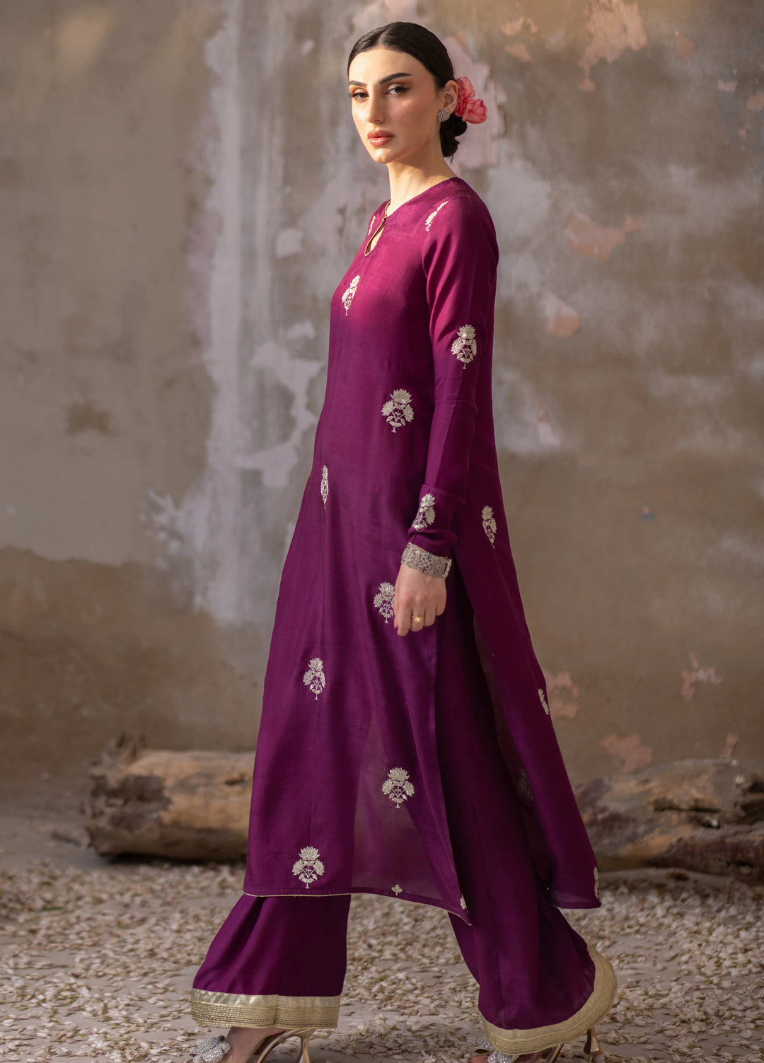 Dareecha by Daak RTW Embroidered Cotton Silk 3 Piece Suit ZKS-P ZARMINA ZKS-P - Festive Collection