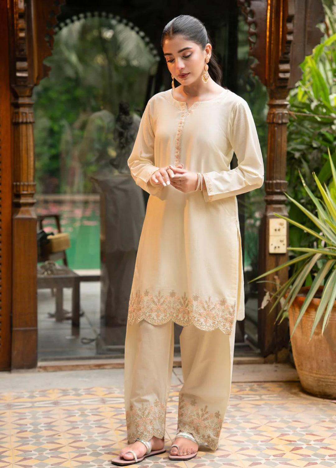 Rang e Bahar by Tng Women Pret Embroidered 2 Piece Shaffaf - Winter Collection