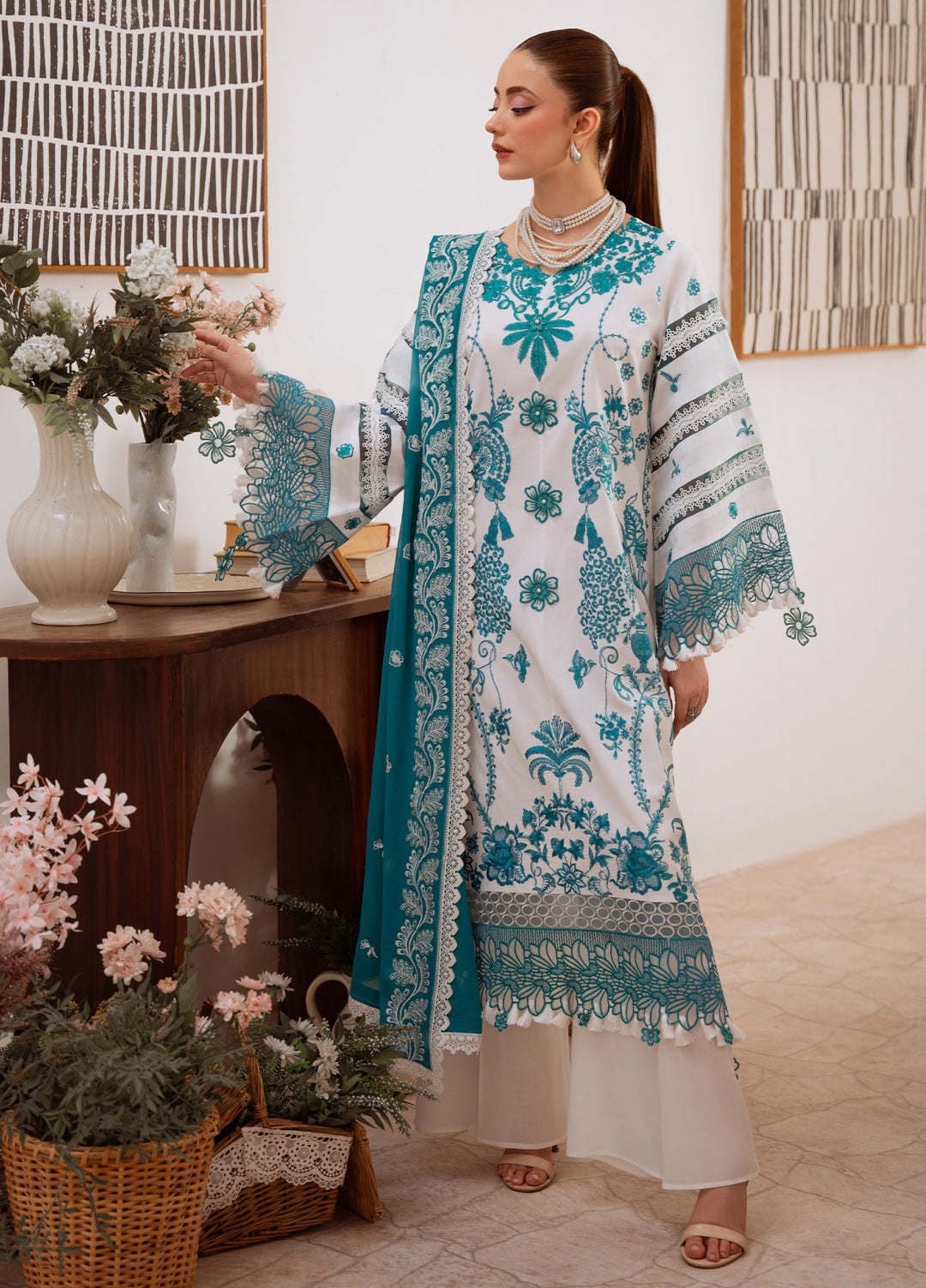 Shanaya by Mahnur Unstitched Lawn Embroidered 3 Piece Suit MN26US SN-09 - Summer Collection