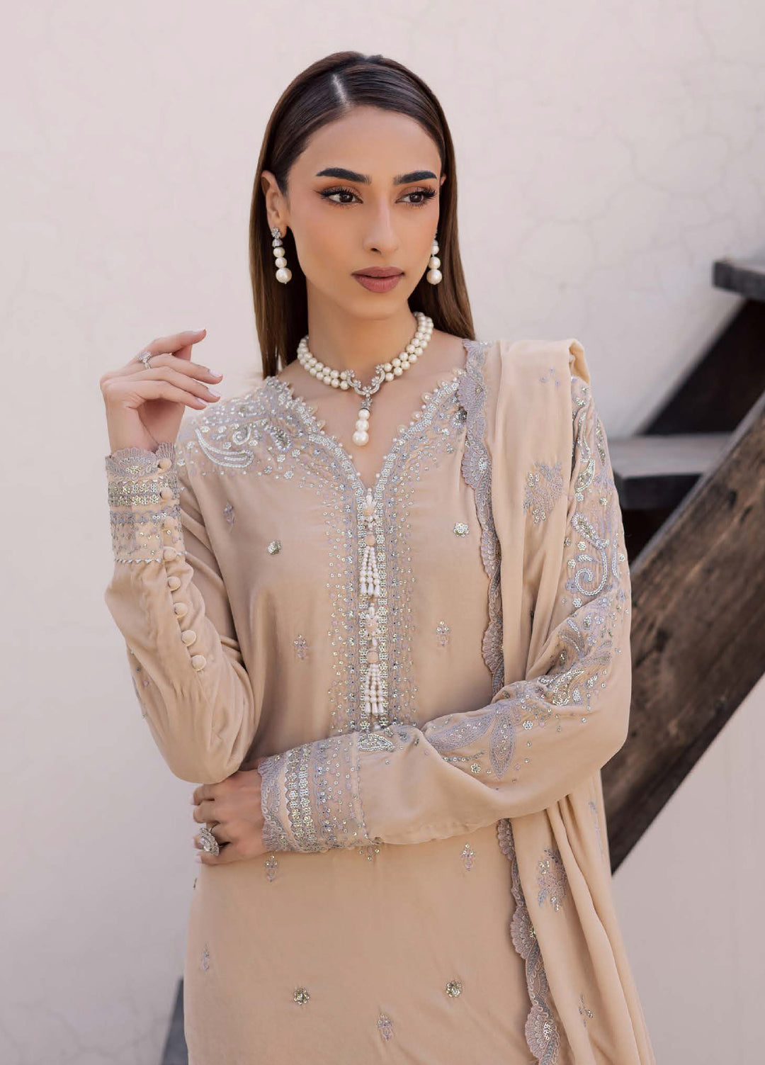 Nureh Maya Unstitched Velvet Embroidered 3 Piece Suits NU25MF NW-122 - Festive Collection