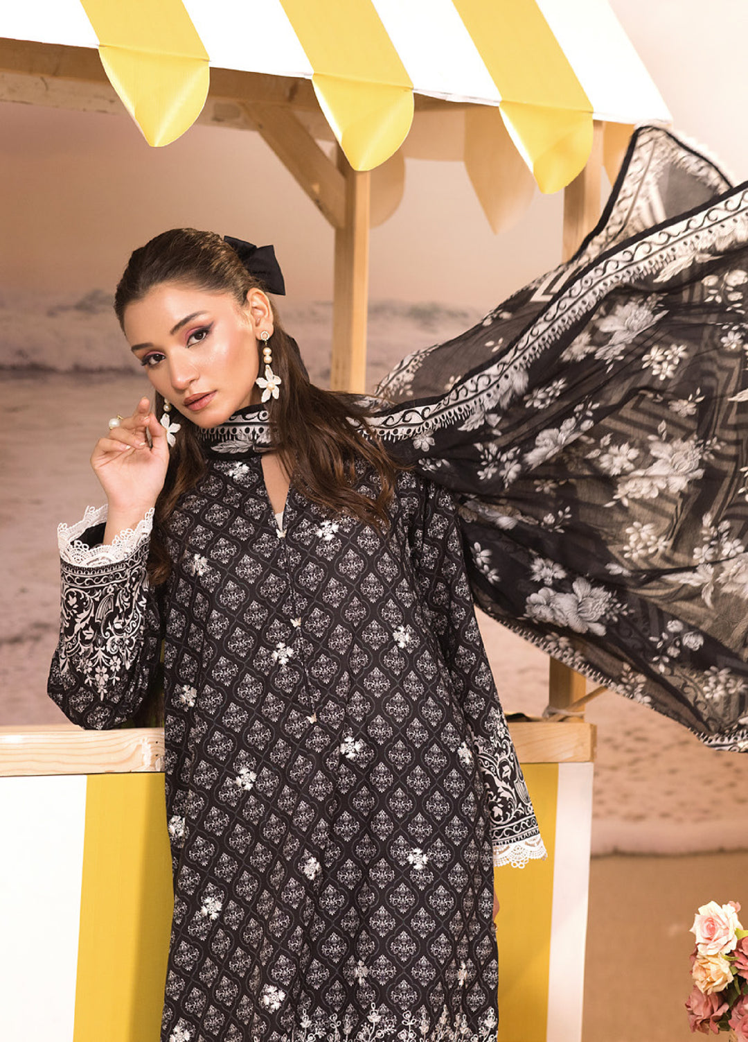 Regalia Textiles Unstitched Embroidered Lawn 3 Piece Suit RG26UEL D-1 - Casual Collection