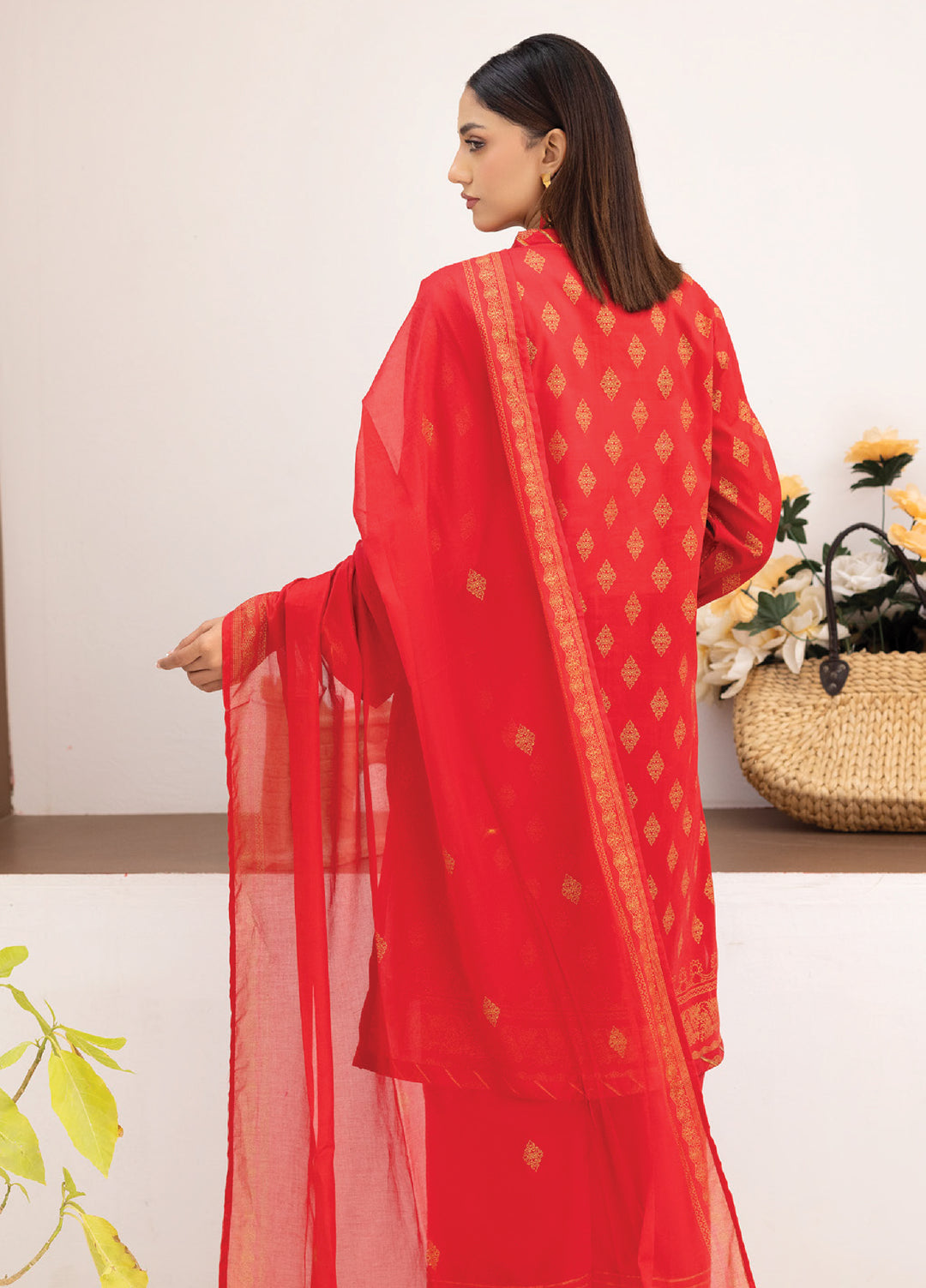 Regalia Textiles Premium Printed Gold Paste Unstitched Lawn 3 Piece Suit RG26UPG D-6 - Summer Collection