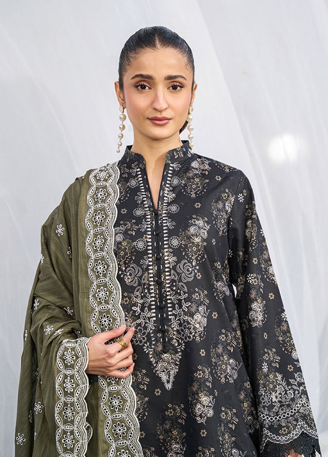 Raha Summer Prints by RajBari Unstitched Printed Lawn 3 Piece Suit RB26URS D-08 - Summer Collection