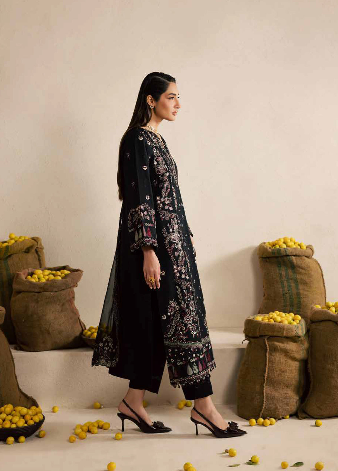 Nureh Exclusive Unstitched Lawn Karandi Embroidered 3 Piece Suit NU26UE NE-221 - Spring Collection