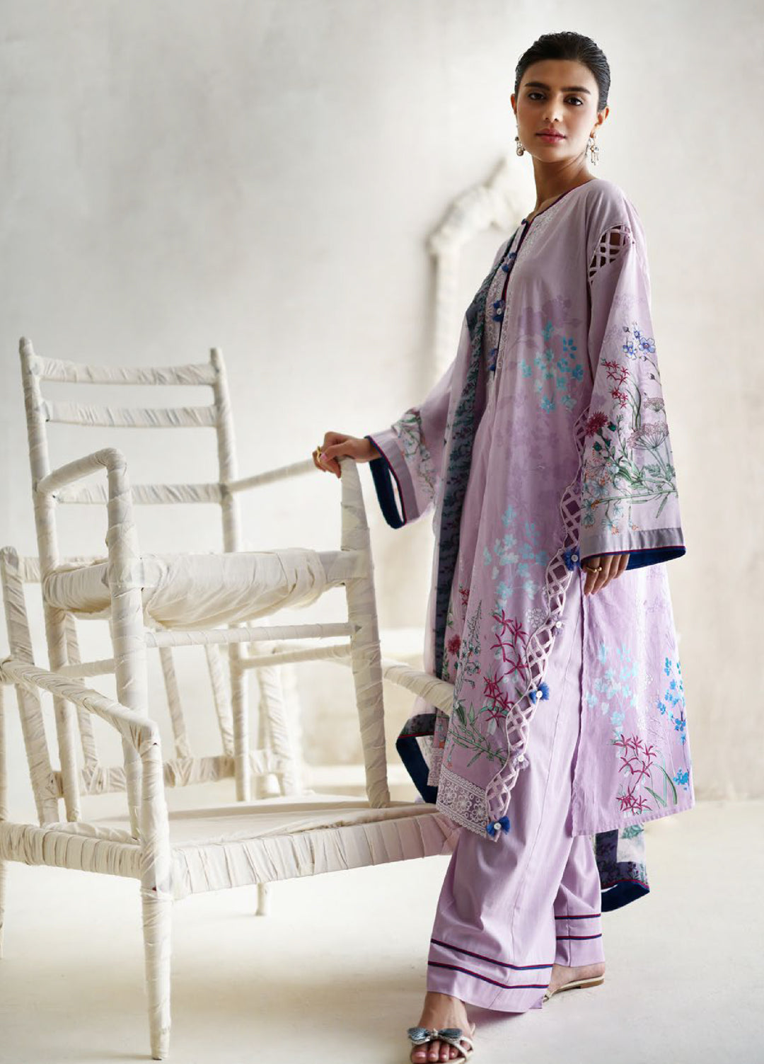 The Luxe by Gul Ahmed Unstitched Embroidered Lawn 3 Piece Suit GA26ULL Orchid Majesty BM 62033 - Casual Collection