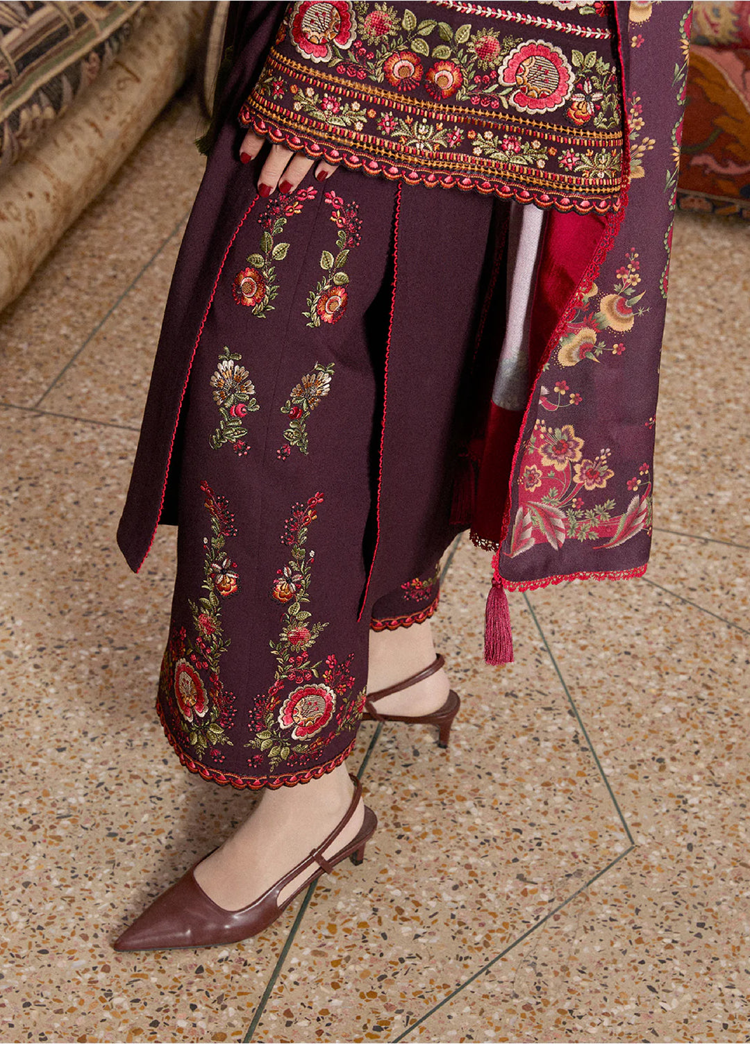 Jugnu by Hussain Rehar Unstitched Karandi Embroidered Suits 3 Piece HR25JW Bari - Winter Collection