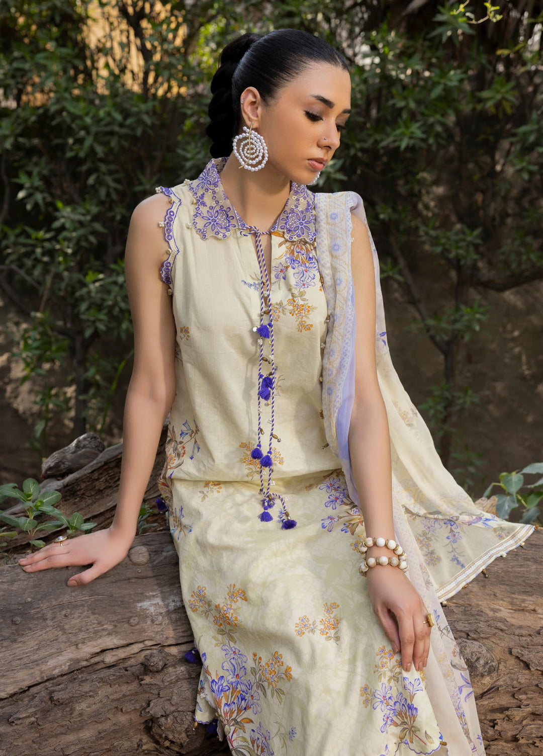 The Flora by Gul Ahmed Unstitched Embroidered Lawn 3 Piece Suit GA26ULF BM62035 - Casual Collection