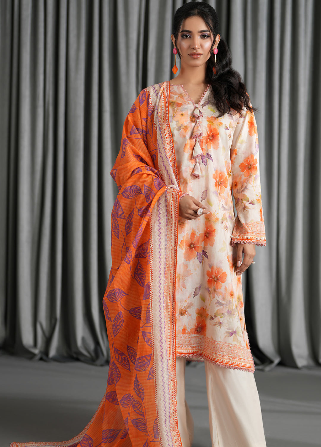 Salina by Regalia Textile Unstitched Printed Lawn 3 Piece Suit RG26US D-4 - Summer Collection