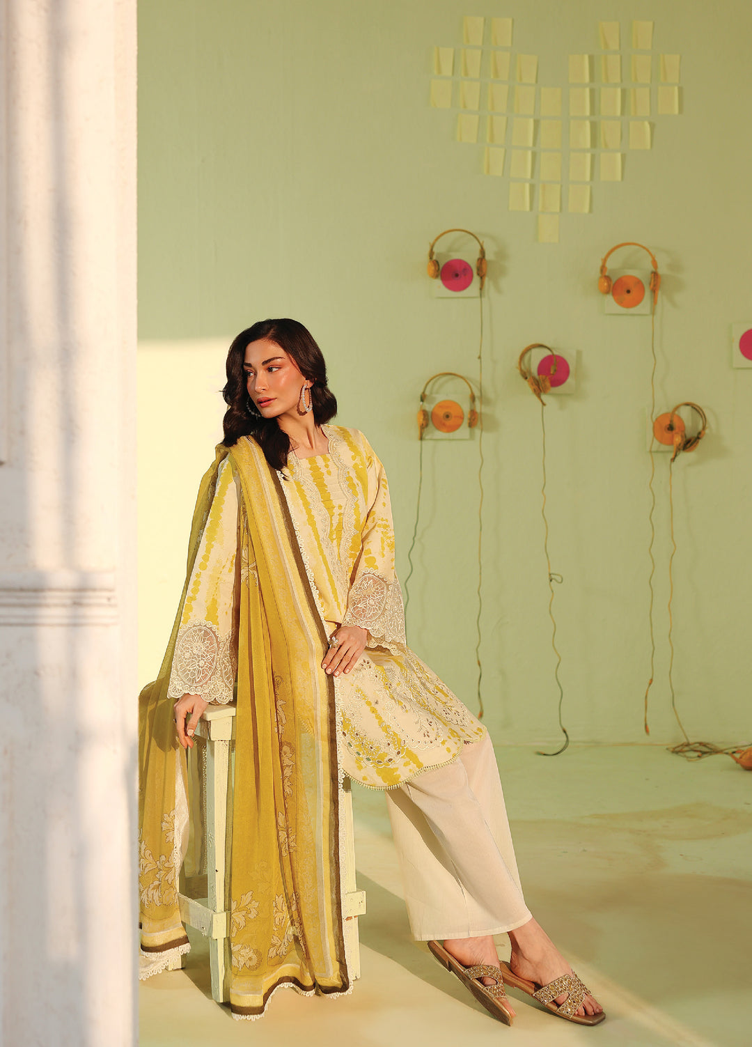 Anaya by Mahnur Unstitched Embroidered Lawn 3 Piece Suit MN26UALV AN2-13 - Festive Collection